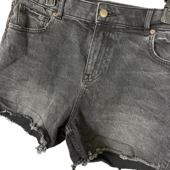 Zara Black Denim Shorts Women’s 16 Distressed Raw Hem - Picture 5 of 6